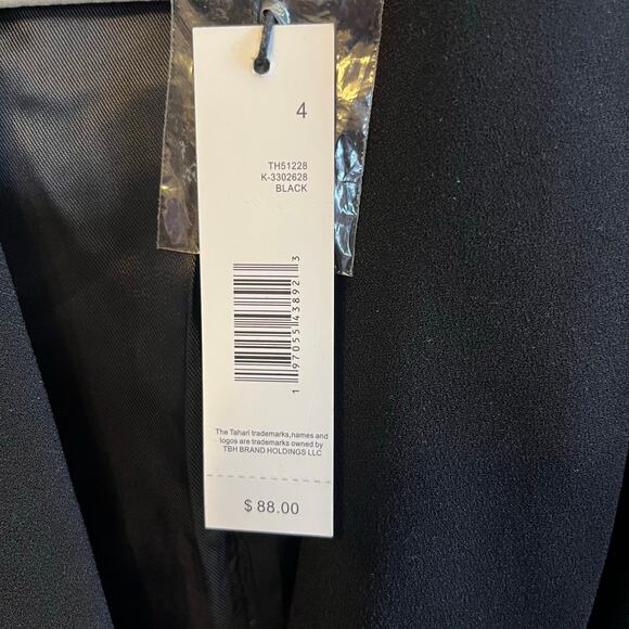 NEW Tahari black sleeveless top with tie belt office wear size 4 work - Picture 3 of 6